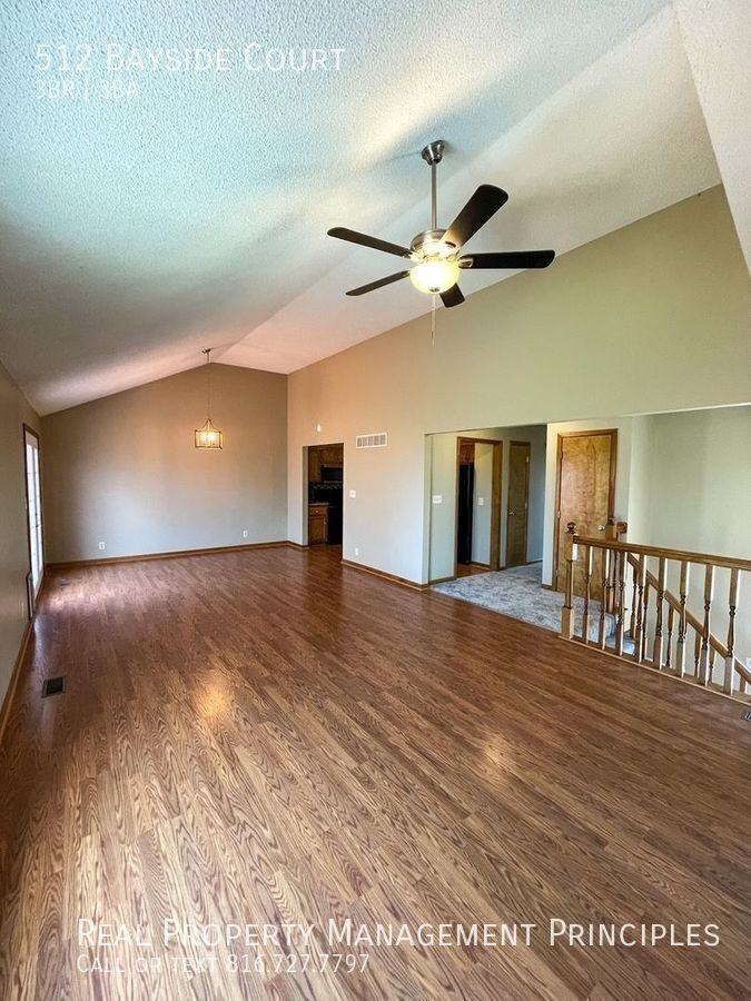 512 Bayside Ct - Photo 3 of 25