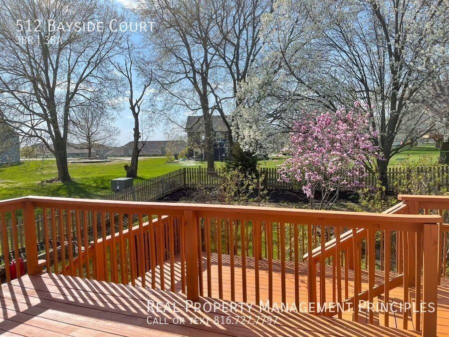 512 Bayside Ct - Photo 6 of 25