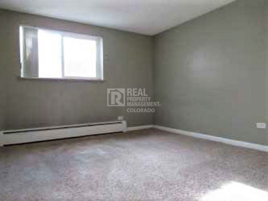 830 E 11th Ave #103 - Photo 6 of 7