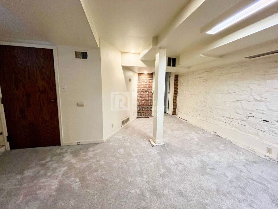1754 N Washington St #B1 - Photo 4 of 12