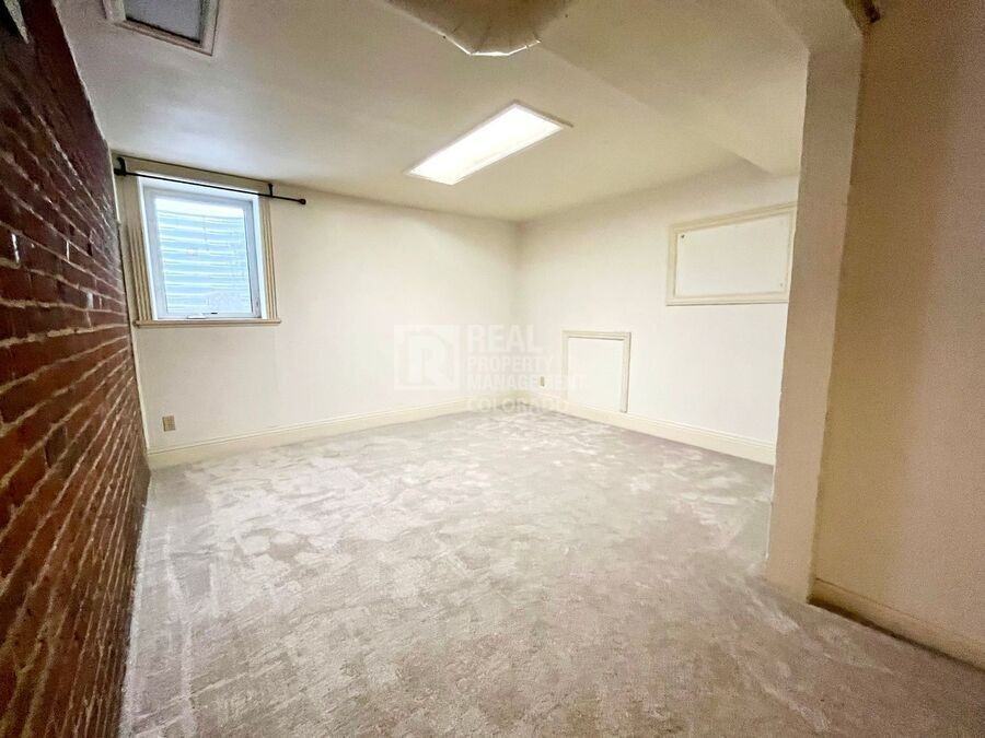 1754 N Washington St #B1 - Photo 6 of 12