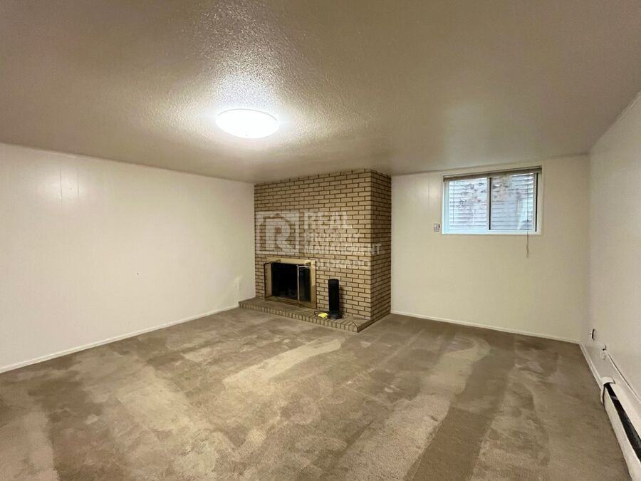 1221 N Clarkson St #1 - Photo 5 of 11