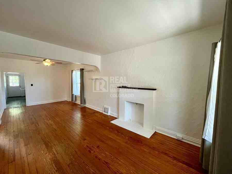 2539 N Race St - Photo 3 of 11