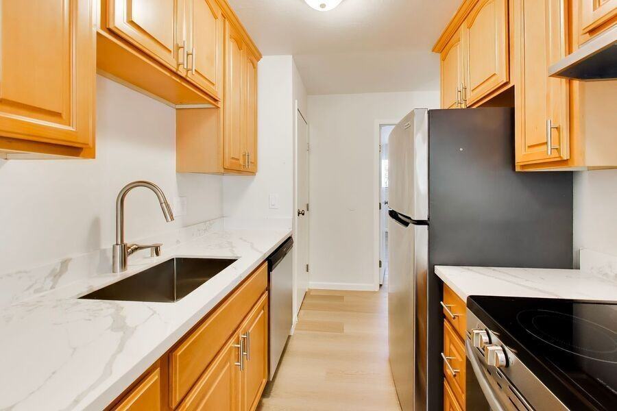16878 Meekland Ave #04 - Photo 4 of 24