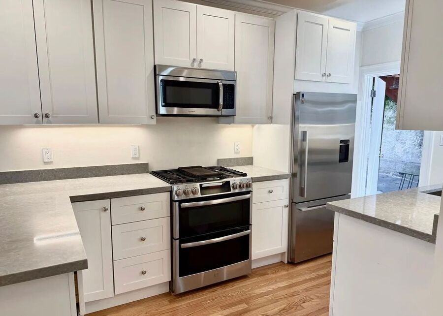 72 Pearl St - Photo 3 of 4
