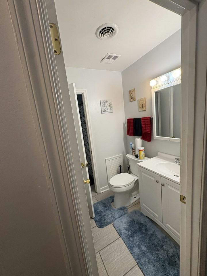 4713 Craddock Avenue - Photo 3 of 12