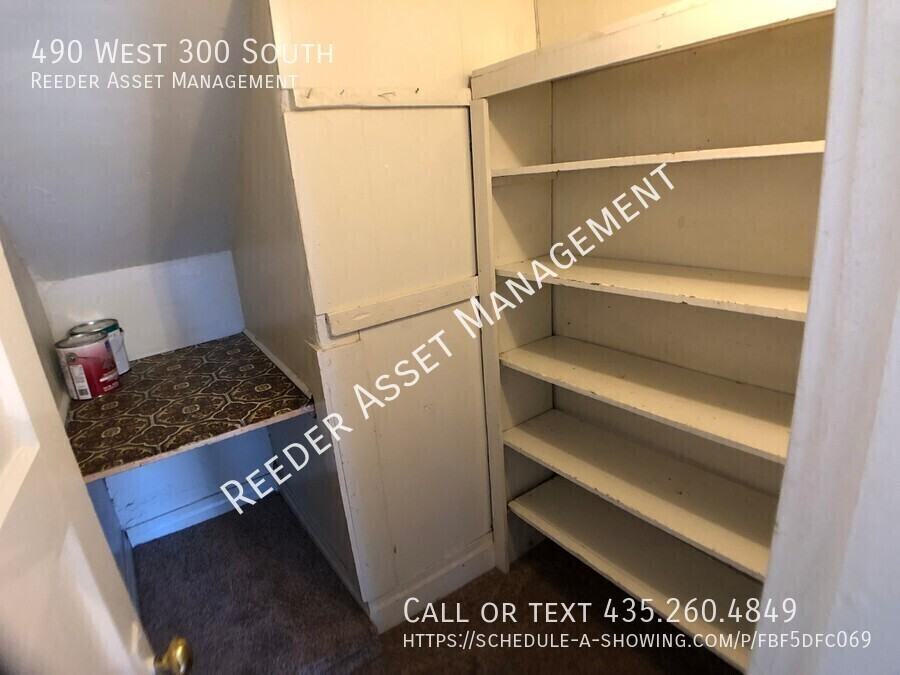 490 W 300 S - Photo 2 of 15