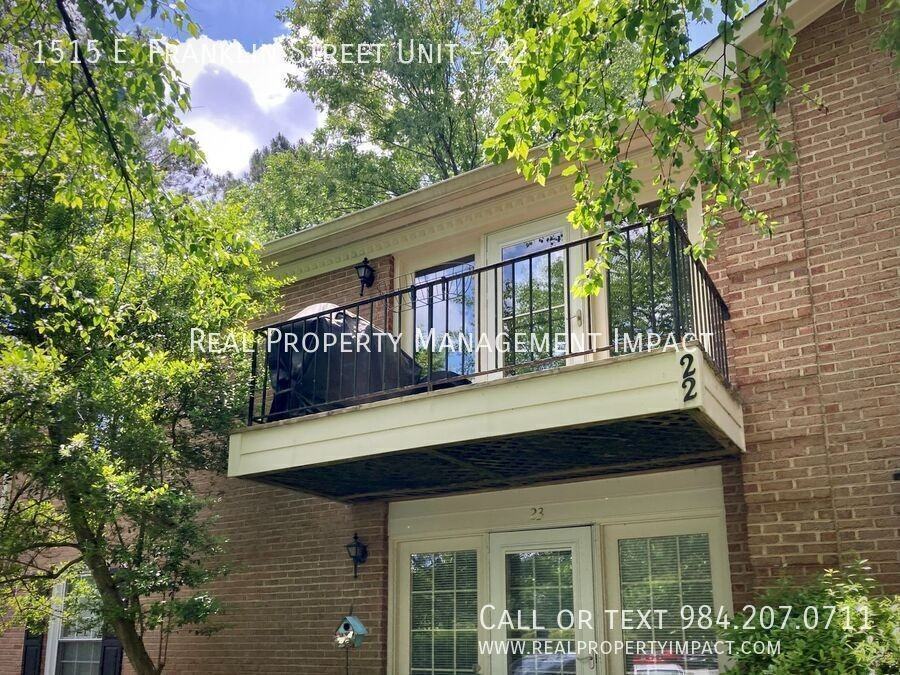 1515 E Franklin St #22 - Photo 5 of 35