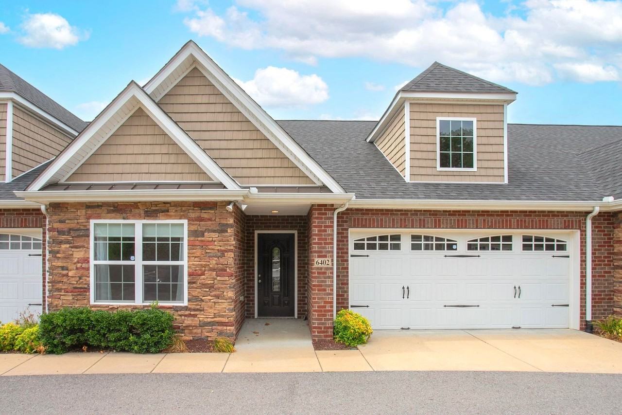 395 Devon Chase Hl #6402 - Photo 2 of 50