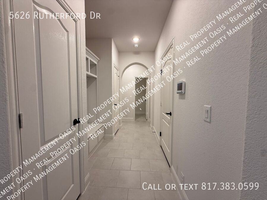 5626 Rutherford Dr - Photo 6 of 32