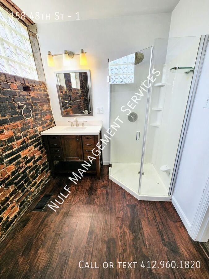 158 48th St #1 - Photo 4 of 9