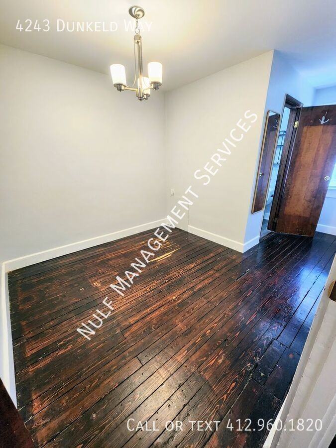 4243 Dunkeld Way - Photo 4 of 8