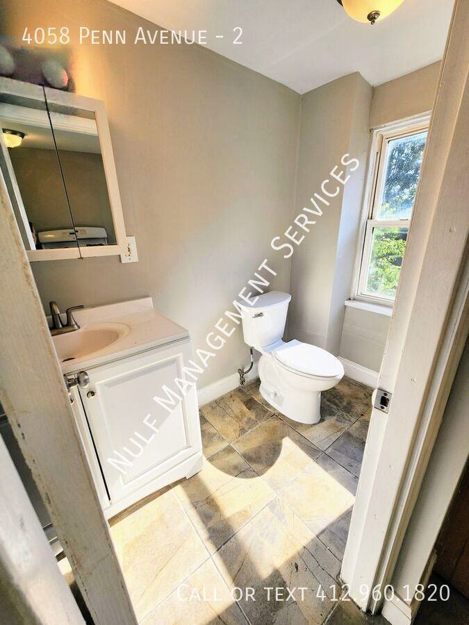 4058 Penn Ave #2 - Photo 3 of 9