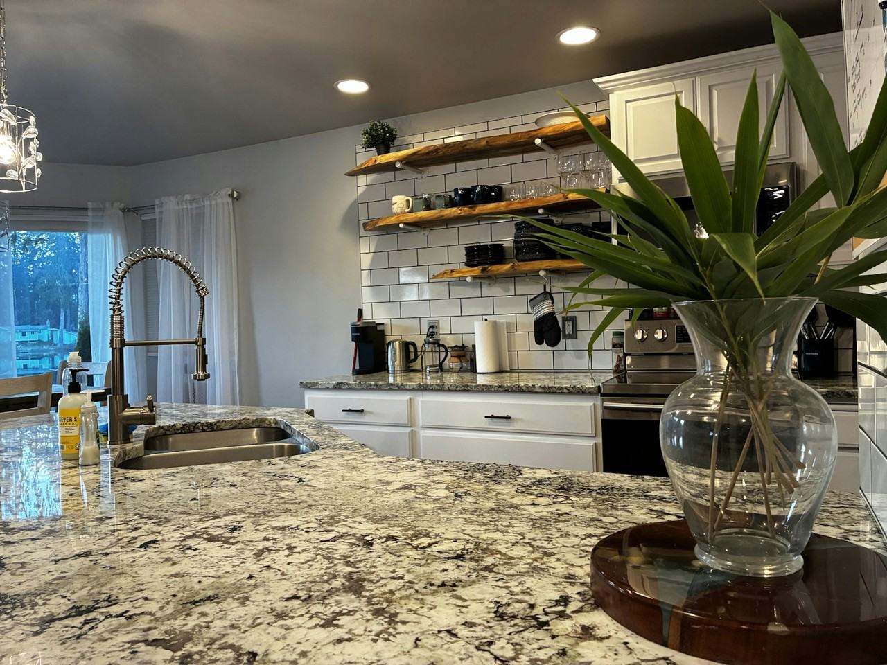 1151 East Trails End Drive - Photo 5 of 46