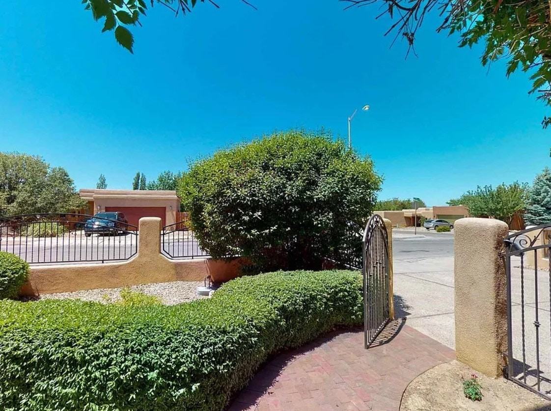 3254 Nizhoni Drive - Photo 3 of 13