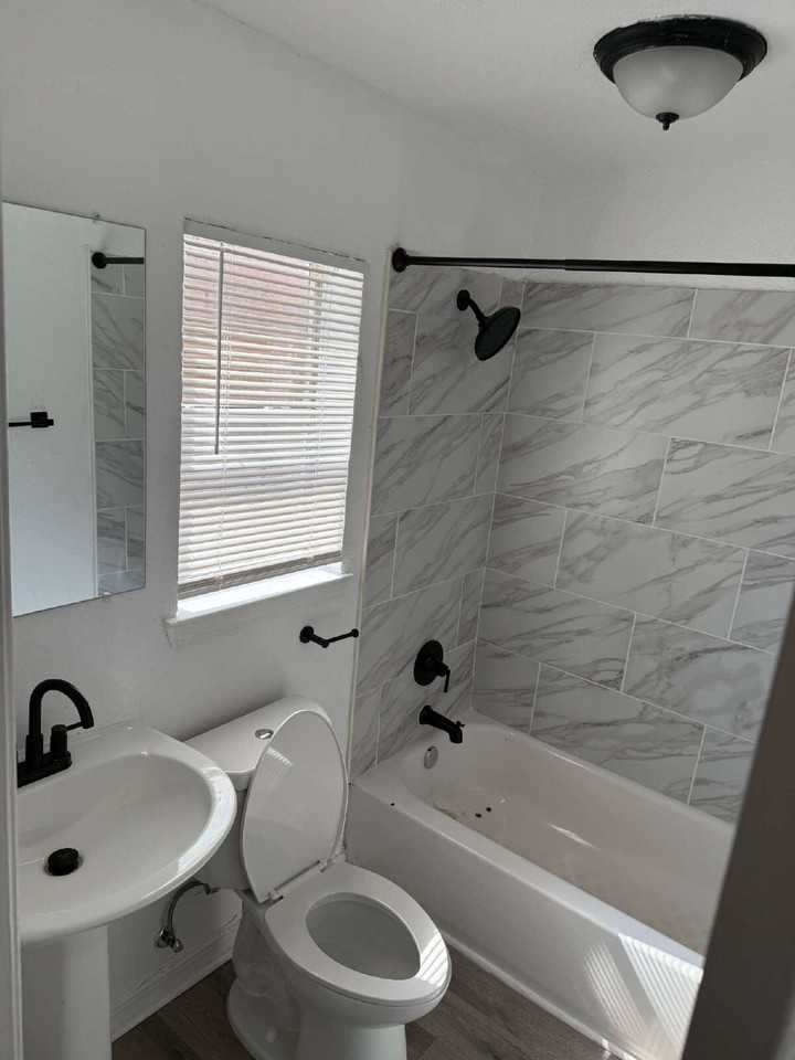 136 Persyn St - Photo 7 of 11