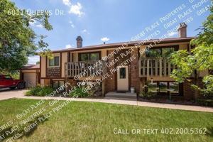 featured image of 6011 Queens Dr #4