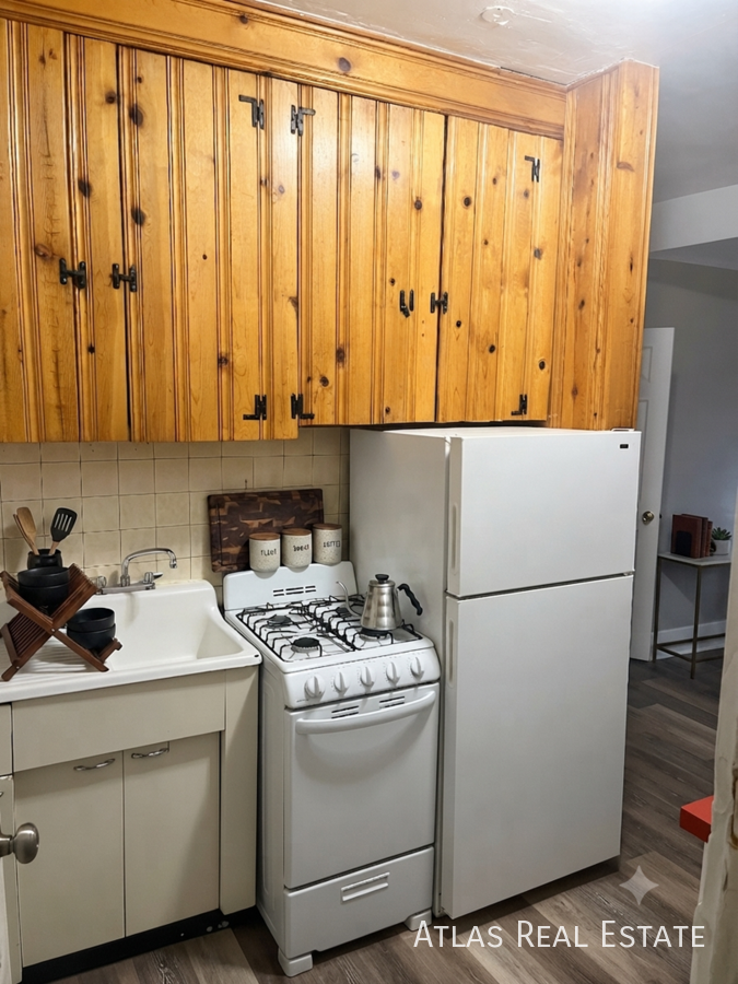 604 N Weber St #7 - Photo 2 of 13