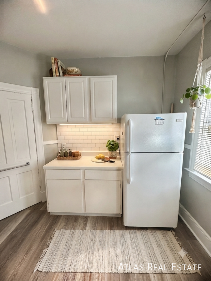 604 N Weber St #5 - Photo 3 of 19