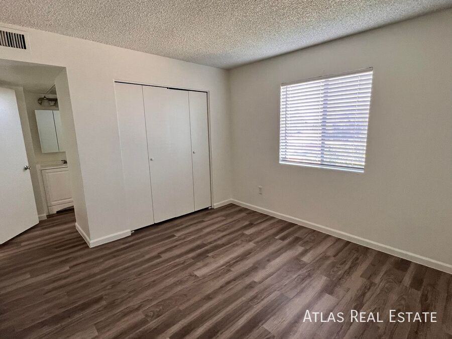 645 W Rio Salado Pkwy #F202 - Photo 2 of 10