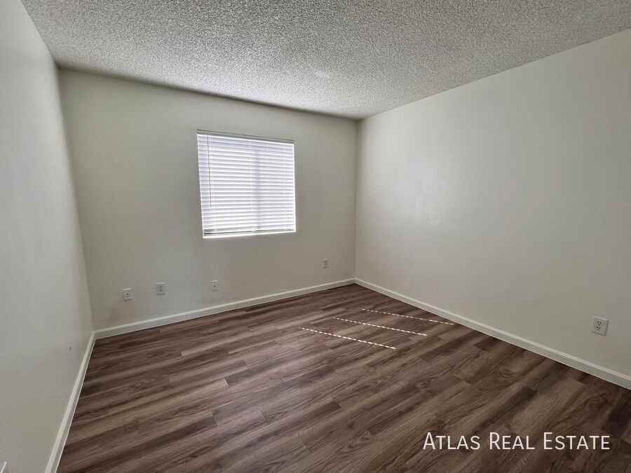 645 W Rio Salado Pkwy #F202 - Photo 3 of 10
