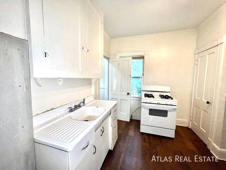604 N Weber St #4 - Photo 4 of 14