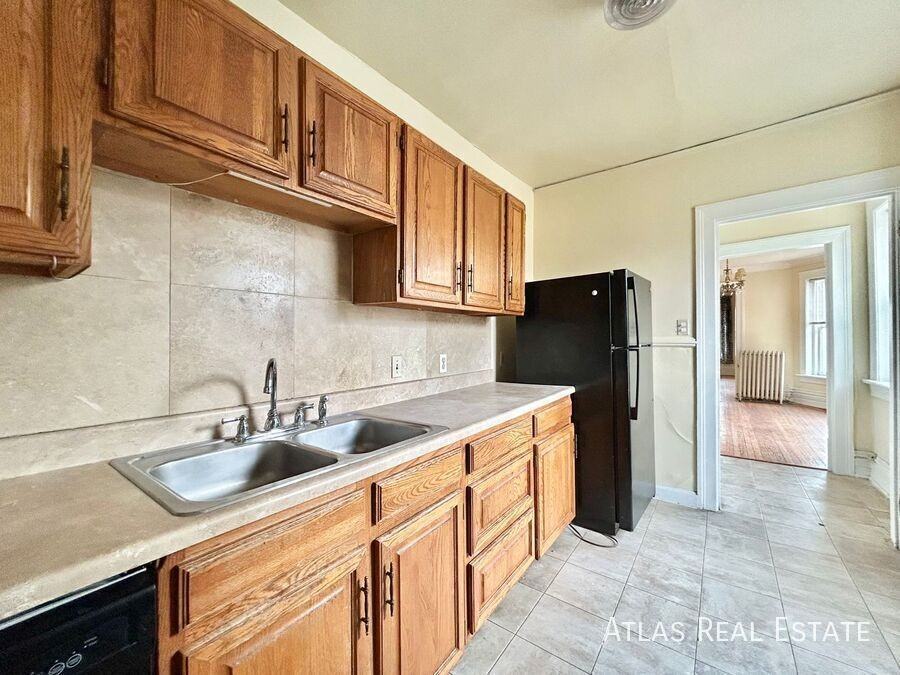 1560 N Gilpin St #1 - Photo 2 of 11
