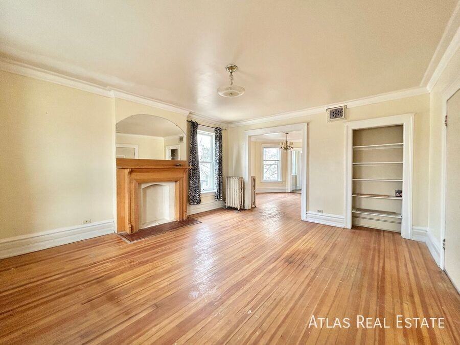 1560 N Gilpin St #1 - Photo 4 of 11