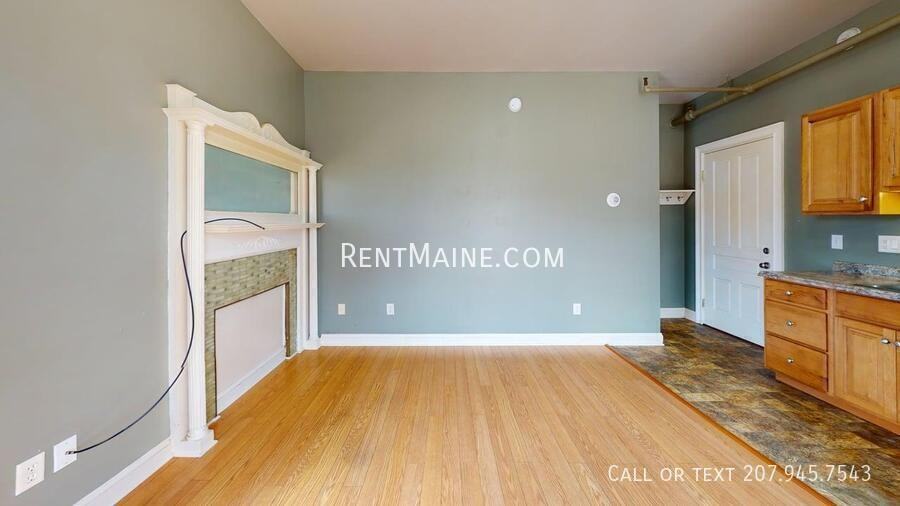 145 Union St #7 - Photo 3 of 8