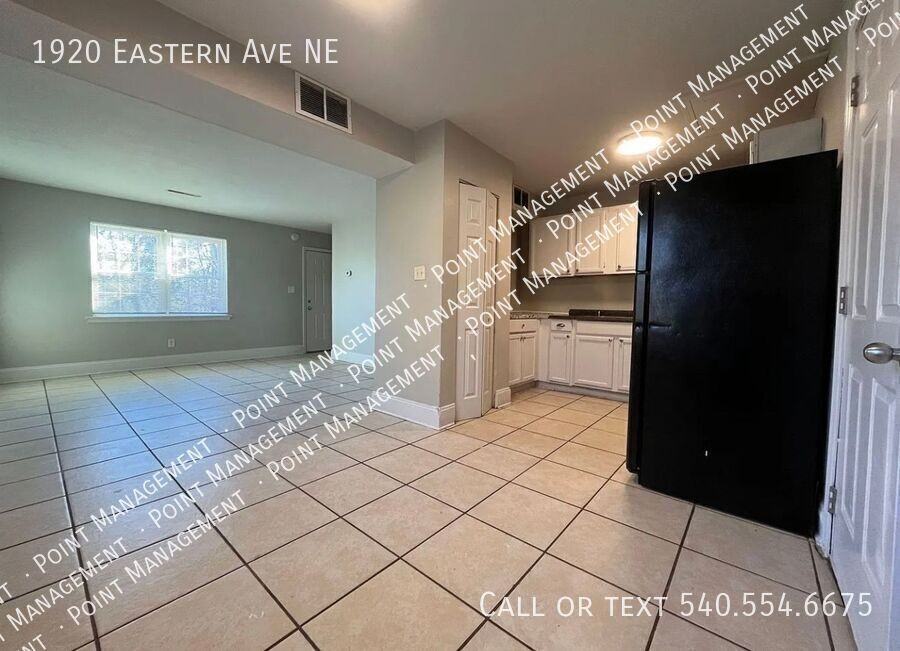 1920 Eastern Ave Ne - Photo 3 of 11
