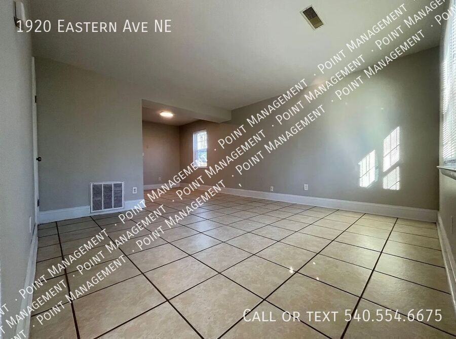 1920 Eastern Ave Ne - Photo 4 of 11