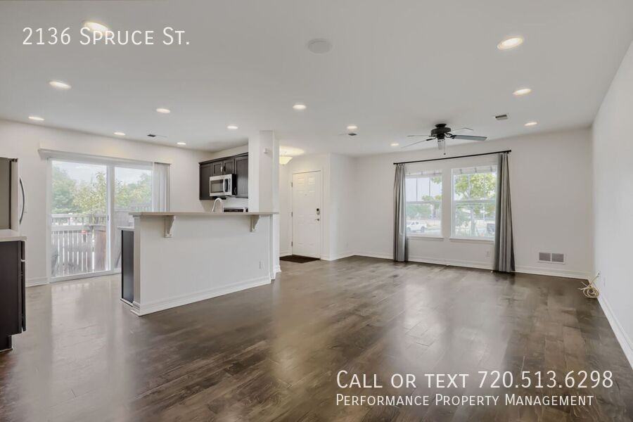 2136 Spruce St - Photo 4 of 22