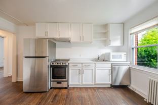 2425 E St Ne #2 - Photo 1 of 1