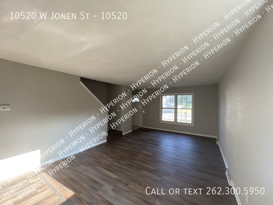 10520 W Jonen St #10520 - Photo 5 of 19