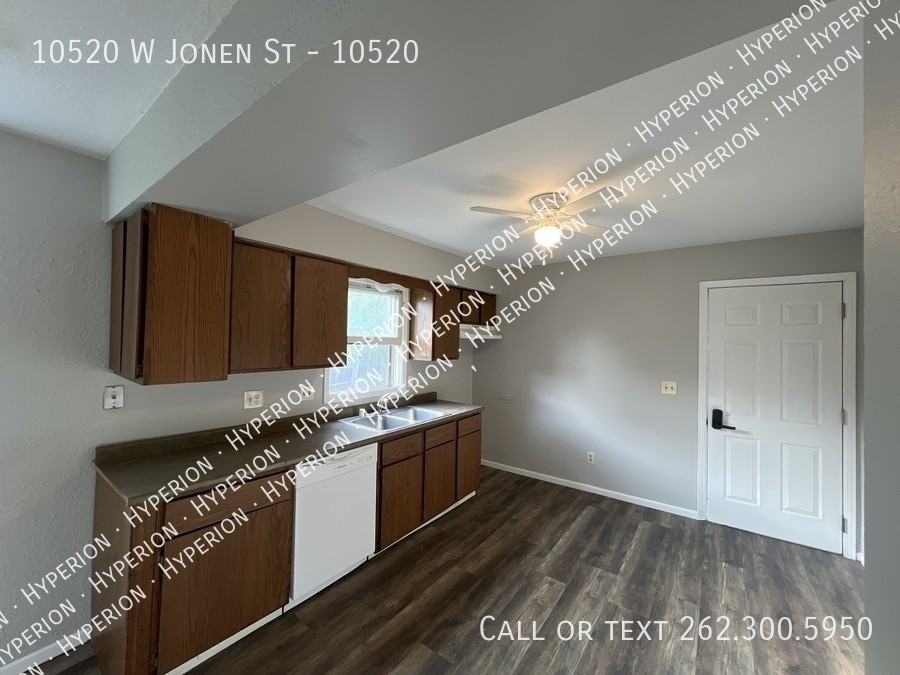 10520 W Jonen St #10520 - Photo 6 of 19