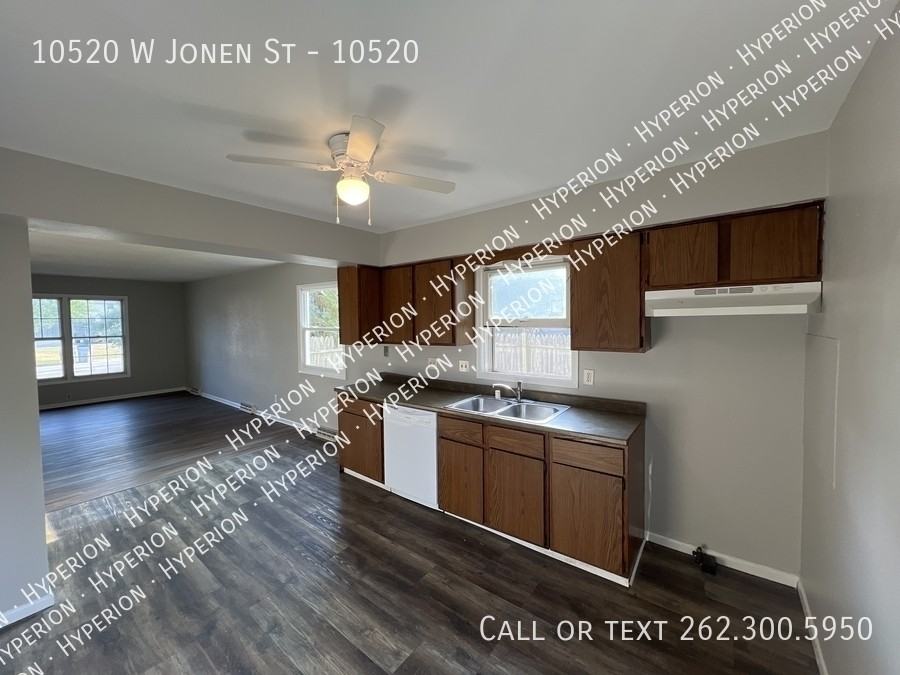 10520 W Jonen St #10520 - Photo 7 of 19