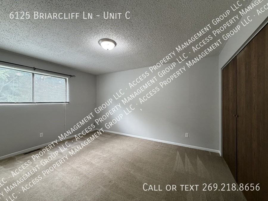 6125 Briarcliff Ln #C - Photo 6 of 10