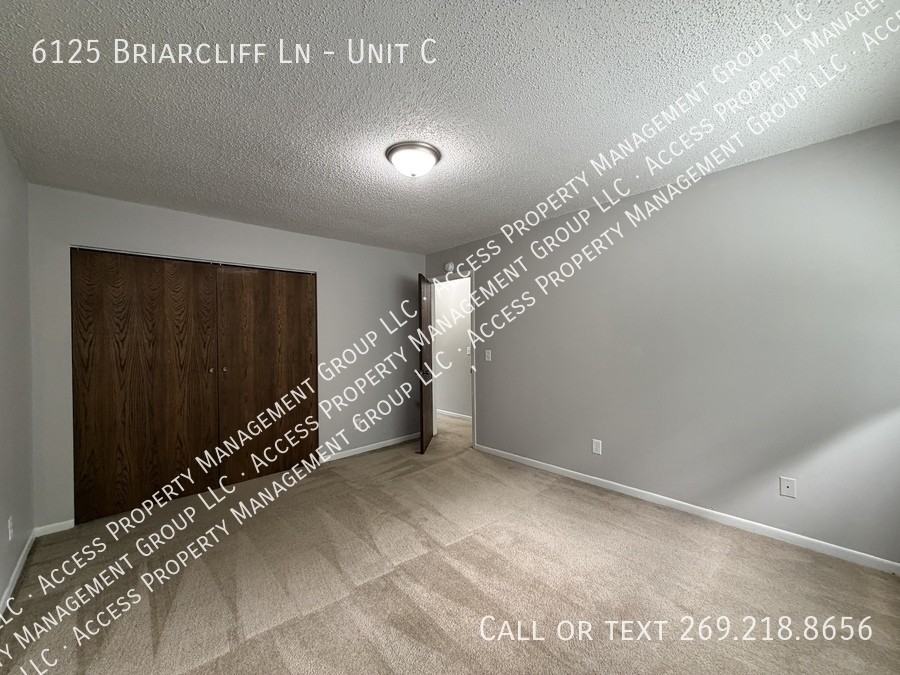6125 Briarcliff Ln #C - Photo 7 of 10