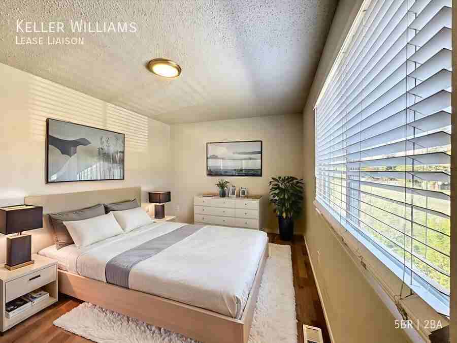 1105 Mount View Ln - Photo 7 of 13
