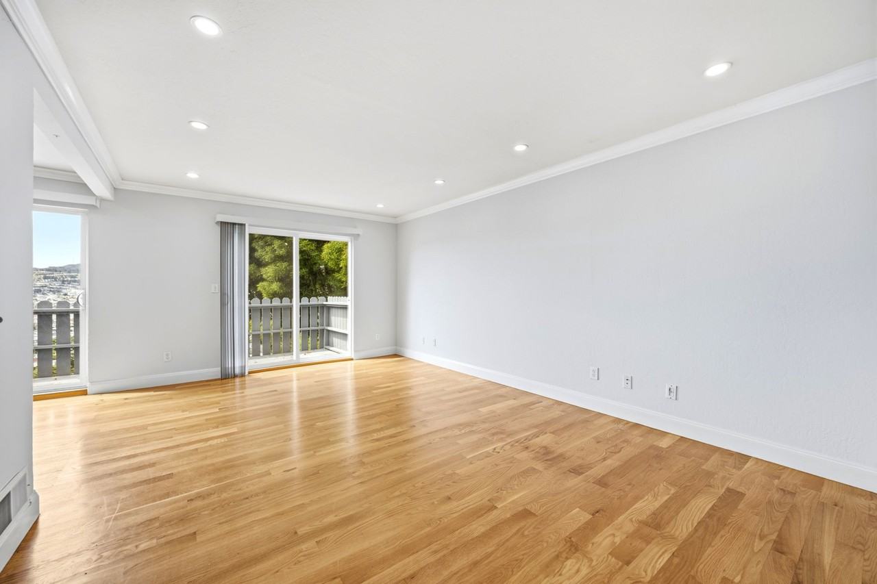 407 Joost Ave - Photo 5 of 24