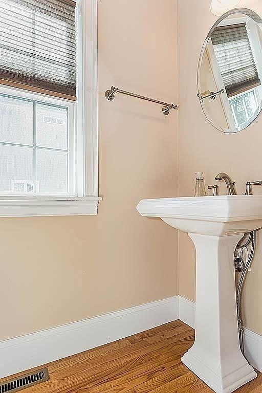 19 Shean Rd, Unit 1 - Photo 5 of 21