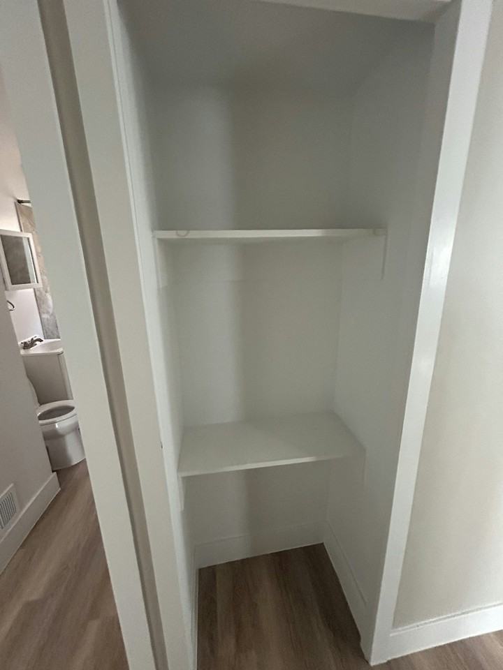 13723 Mapleridge St, Unit 1st Floor - Photo 5 of 16
