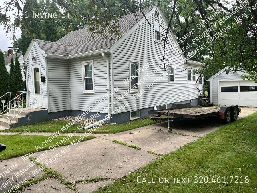 1221 Irving St - Photo 2 of 6