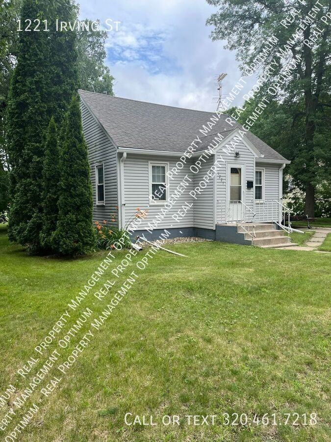 1221 Irving St - Photo 5 of 6