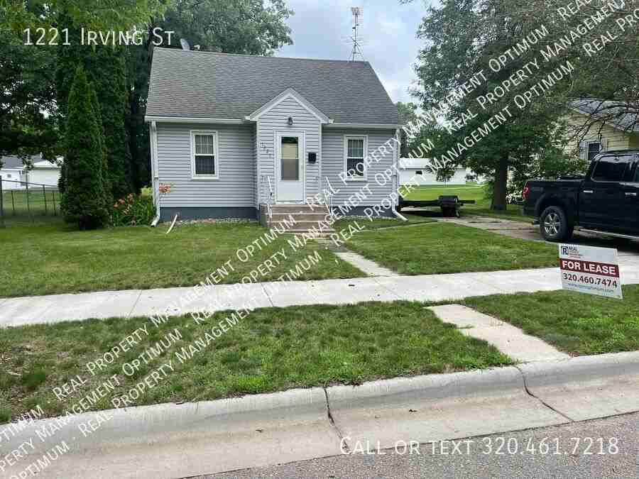 1221 Irving St - Photo 6 of 6