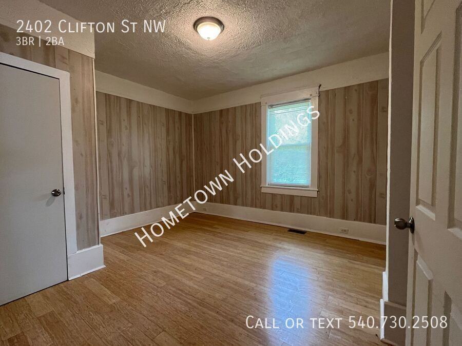 2402 Clifton St Nw - Photo 6 of 19