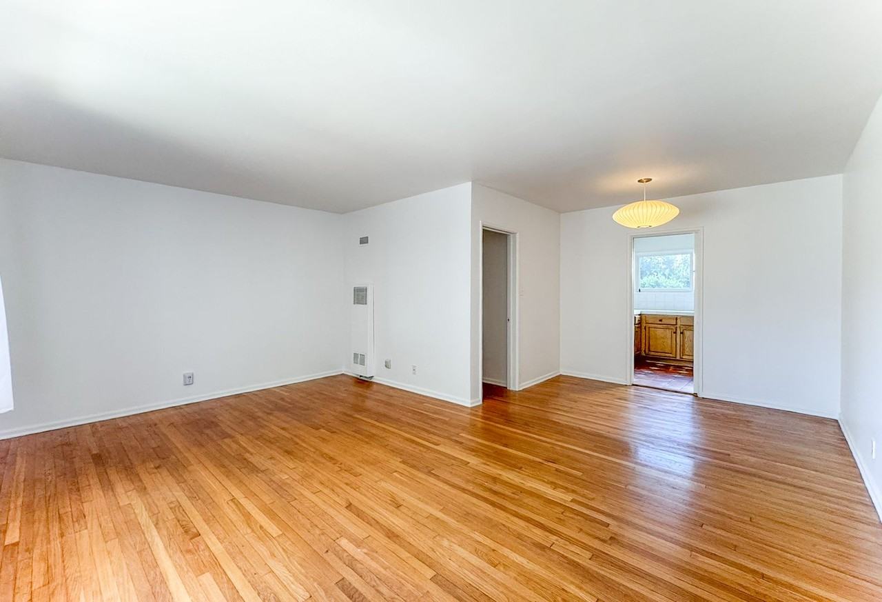 2033 Euclid St #6 - Photo 2 of 16