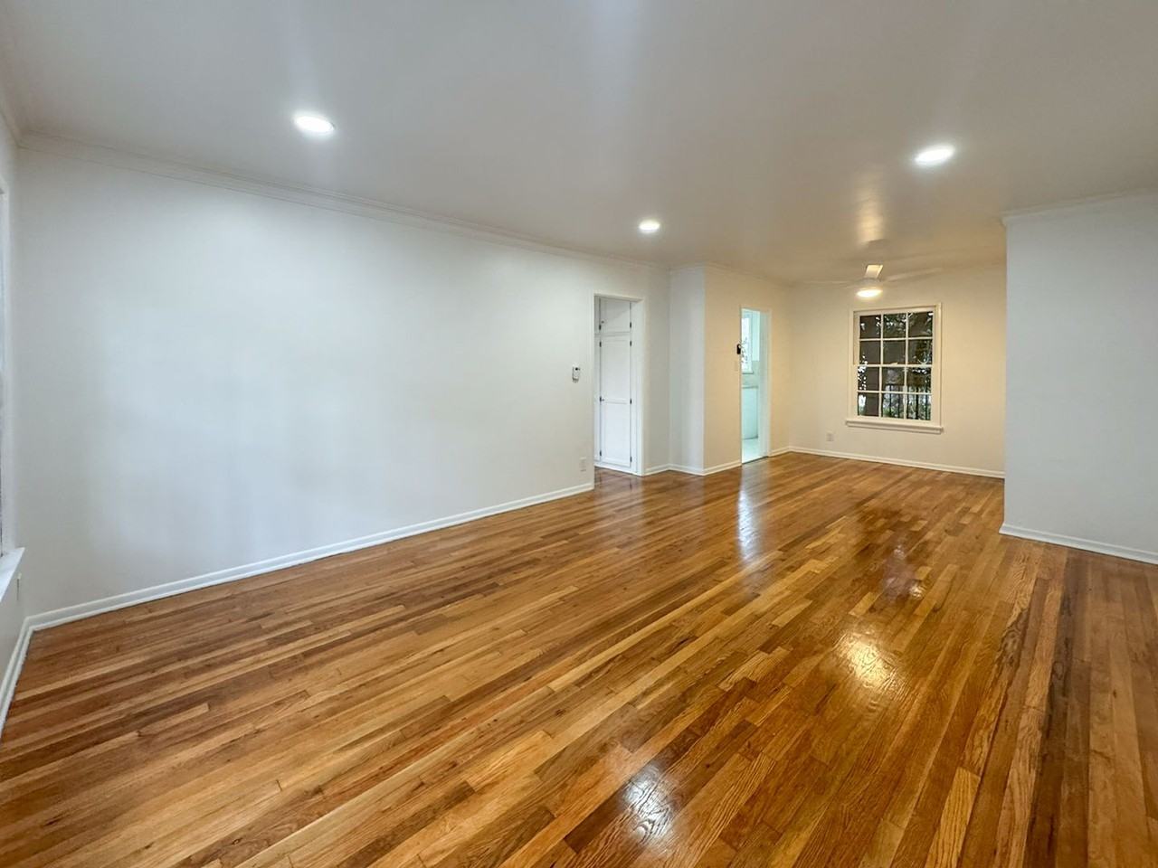 406 406 #AVE - Photo 2 of 13