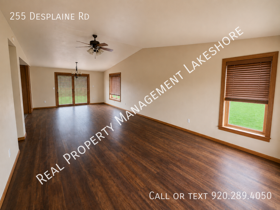 255 Desplaine Rd - Photo 4 of 18