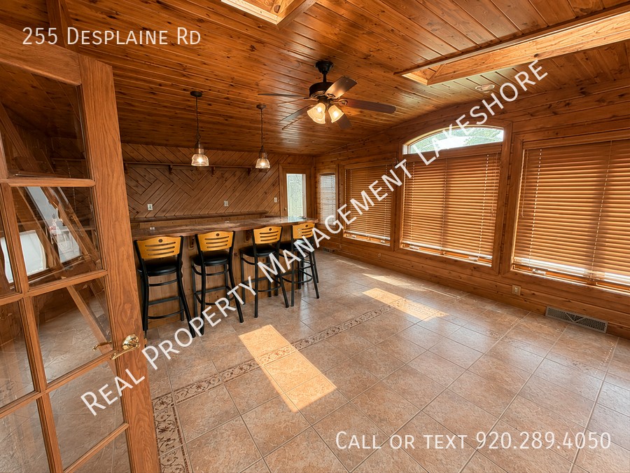 255 Desplaine Rd - Photo 7 of 18